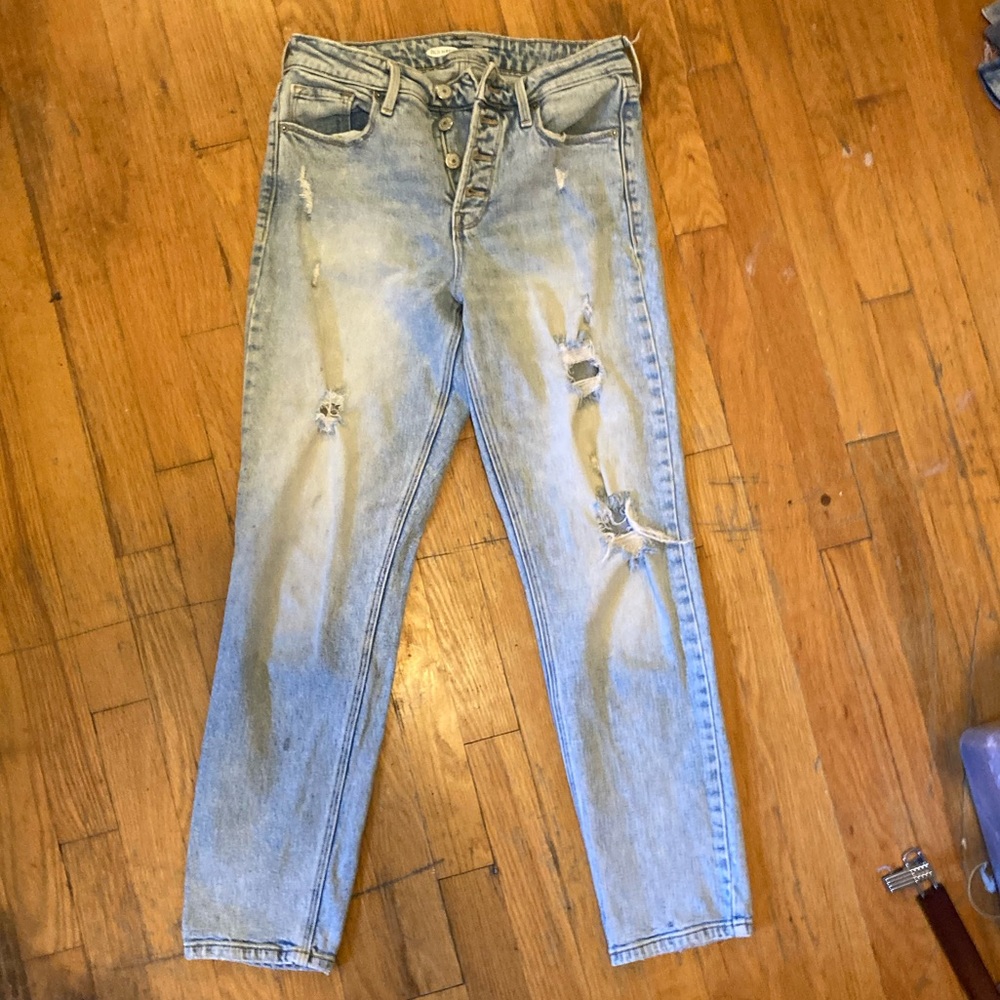 Light wash high waisted jeans